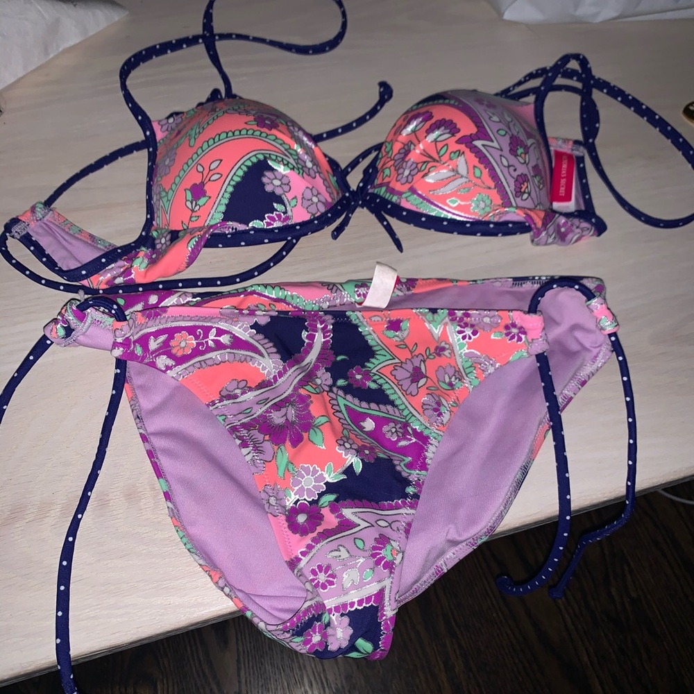 NWOT Victoria’s Secret Push up swim top set